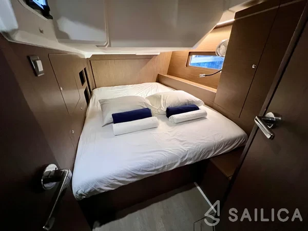 Oceanis 46.1 - Yacht Charter Sailica