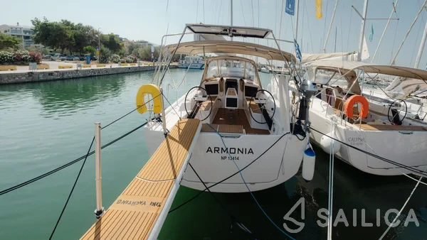 Dufour 430 - Yacht Charter Sailica