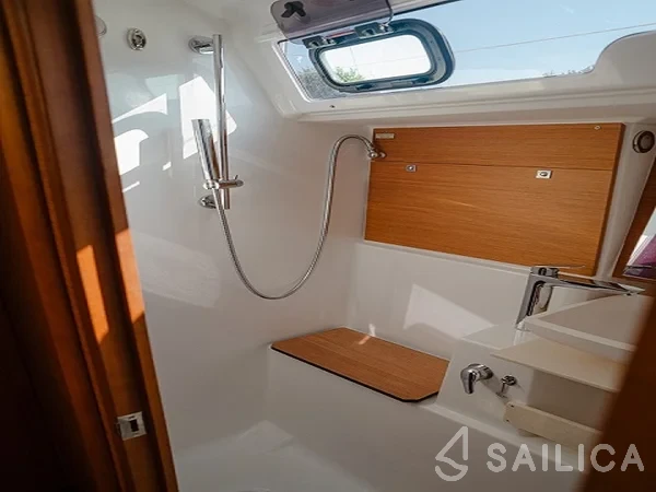 Dufour 430 - Yacht Charter Sailica