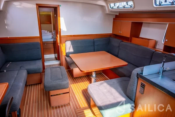 Hanse 445 - Yacht Charter Sailica