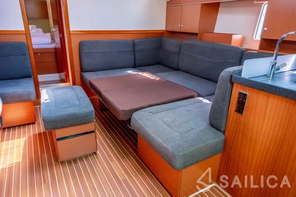 Hanse 445 - Yacht Charter Sailica