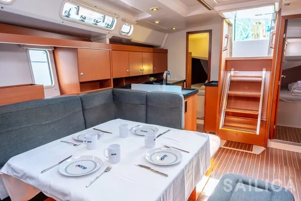 Hanse 445 - Yacht Charter Sailica