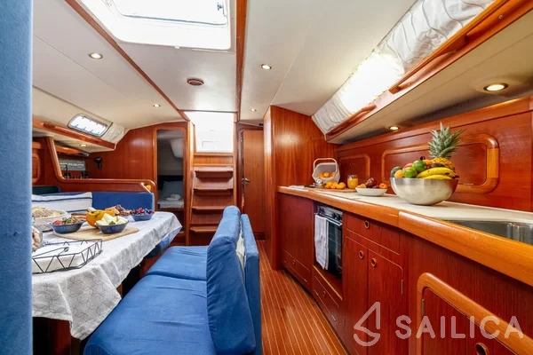 Grand Soleil 43 - Yacht Charter Sailica