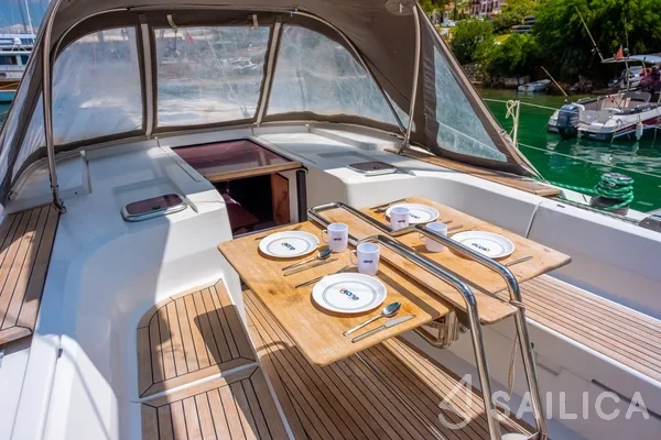 Hanse 445 - Yacht Charter Sailica