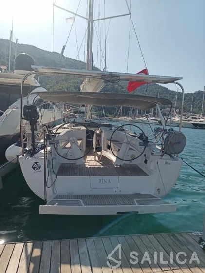 Hanse 445 - Yacht Charter Sailica