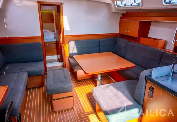 Hanse 445 - Yacht Charter Sailica
