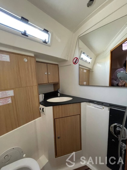 Bavaria 45 Cruiser - Yacht Charter Sailica