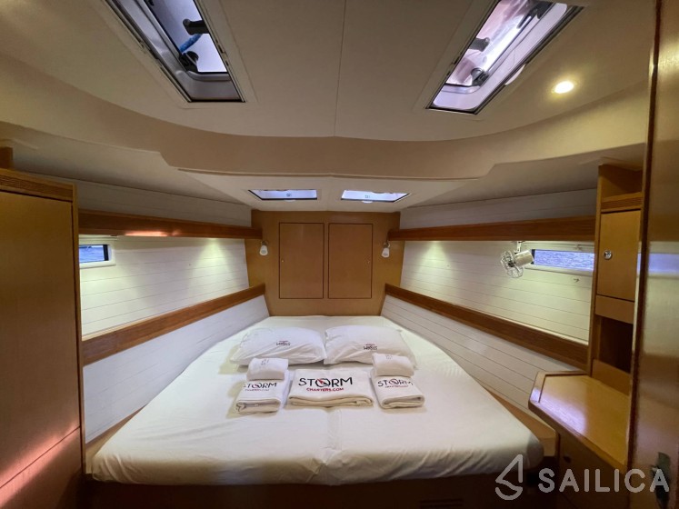 Bavaria 45 Cruiser - Yacht Charter Sailica