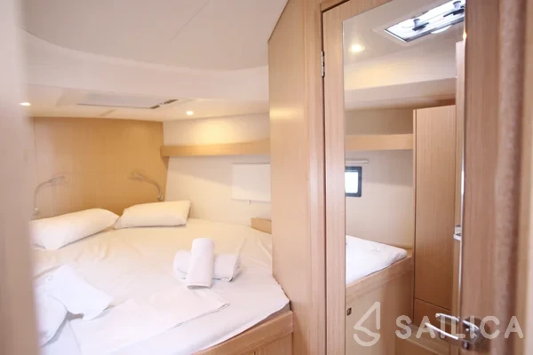 Bavaria C42 - Yacht Charter Sailica