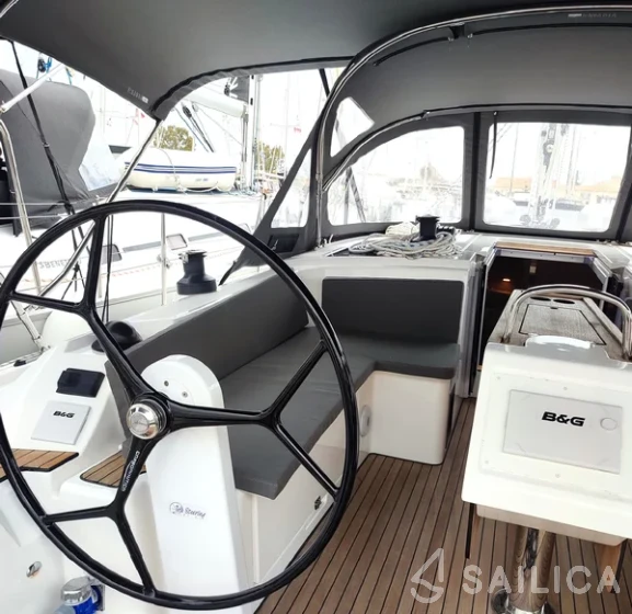 Bavaria C42 - Yacht Charter Sailica