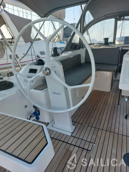 Bavaria C42 - Yacht Charter Sailica