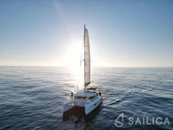 Lagoon 42 - Yacht Charter Sailica