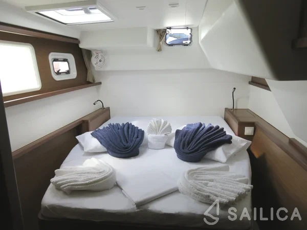 Lagoon 450 - Yacht Charter Sailica