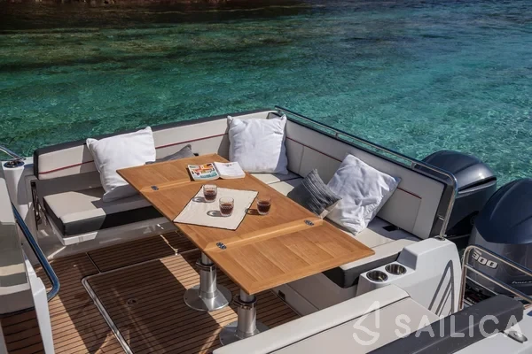 Cap Camarat 10.5 WA - Yacht Charter Sailica
