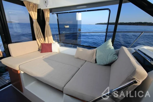 Merry Fisher 895 - Yacht Charter Sailica