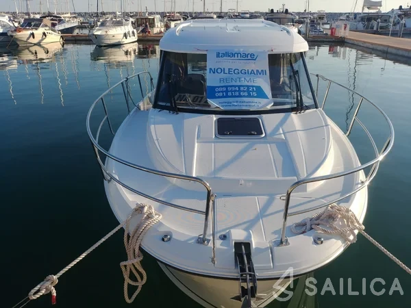 Merry Fisher 895 - Yacht Charter Sailica