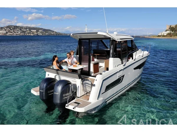 Merry Fisher 895 - Yacht Charter Sailica