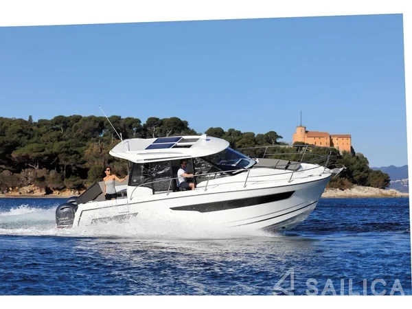 Merry Fisher 895 - Yacht Charter Sailica