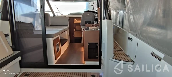 Merry Fisher 895 - Yacht Charter Sailica