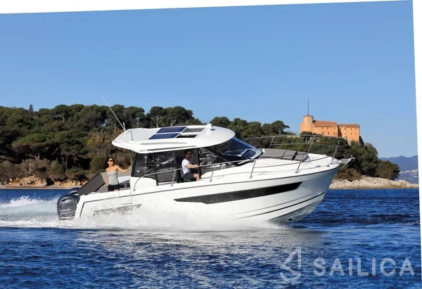 Merry Fisher 895 - Yacht Charter Sailica