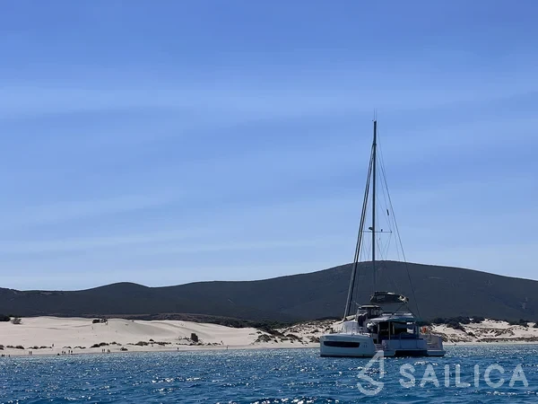Bali 4.4 - Yacht Charter Sailica