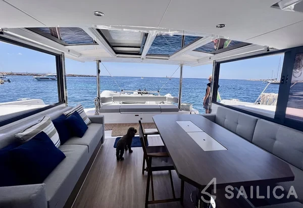 Bali 4.4 - Yacht Charter Sailica