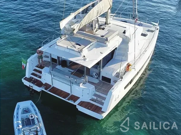 Bali 4.4 - Yacht Charter Sailica
