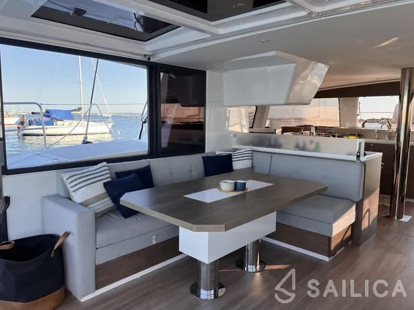 Bali 4.4 - Yacht Charter Sailica