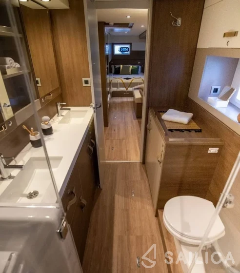 Bali 4.4 - Yacht Charter Sailica