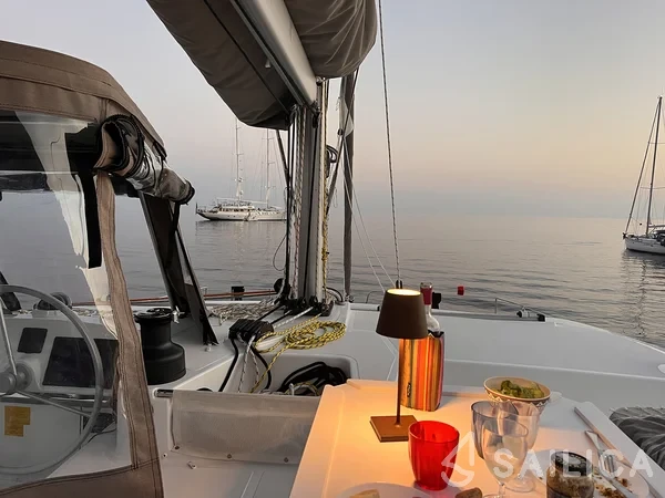 Bali 4.4 - Yacht Charter Sailica