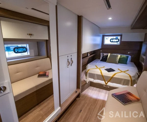 Bali 4.4 - Yacht Charter Sailica