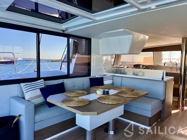 Bali 4.4 - Yacht Charter Sailica