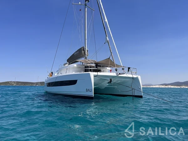 Bali 4.4 - Yacht Charter Sailica
