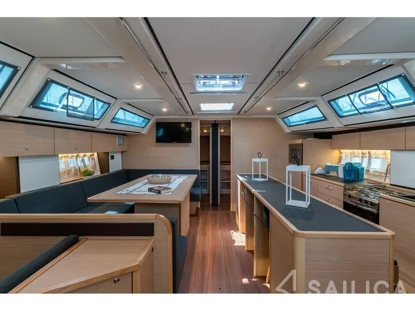 D&D Kufner 54 - Yacht Charter Sailica