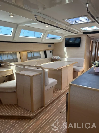 D&D Kufner 54 - Yacht Charter Sailica