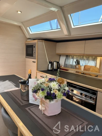 D&D Kufner 54 - Yacht Charter Sailica