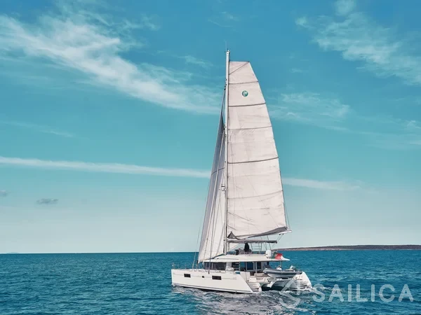 Lagoon 560 S2 - Yacht Charter Sailica