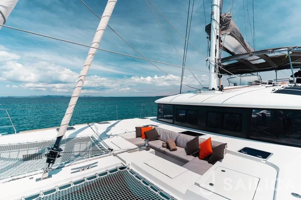 Lagoon 560 S2 - Yacht Charter Sailica