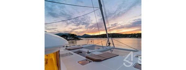 Lagoon 560 S2 - Yacht Charter Sailica