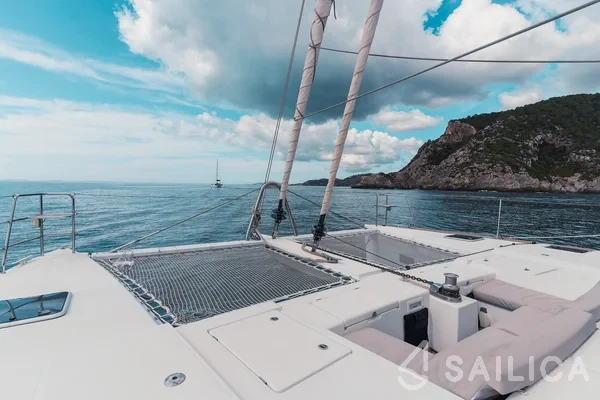 Lagoon 560 S2 - Yacht Charter Sailica