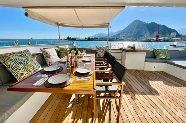 Ocean Beast 65 - Yacht Charter Sailica