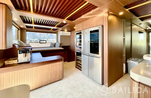 Ocean Beast 65 - Yacht Charter Sailica
