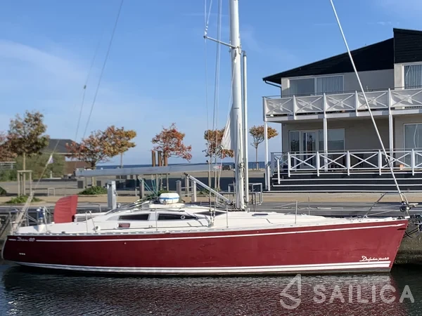 Delphia 40 - Yacht Charter Sailica