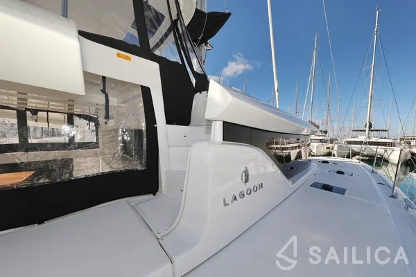 Lagoon 46  - Yacht Charter Sailica