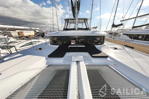 Lagoon 46  - Yacht Charter Sailica