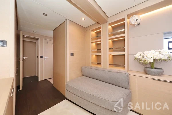 Lagoon 55 - Yacht Charter Sailica