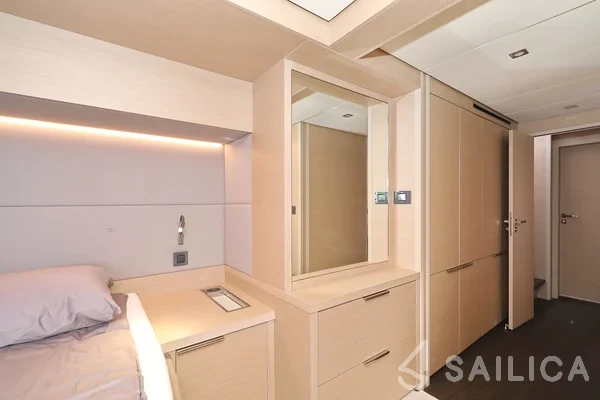 Lagoon 55 - Yacht Charter Sailica