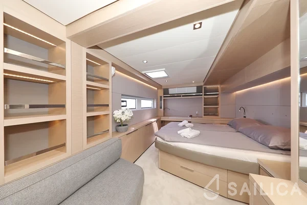 Lagoon 55 - Yacht Charter Sailica