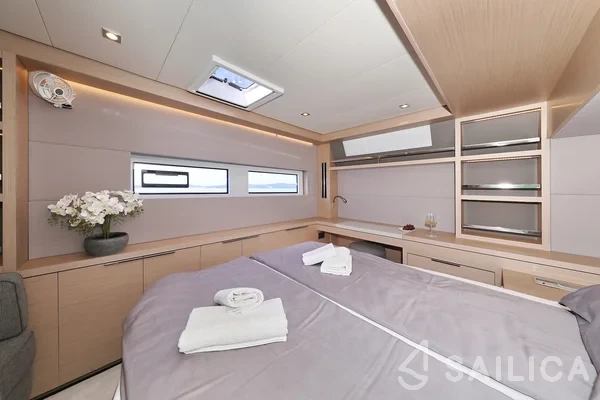 Lagoon 55 - Yacht Charter Sailica