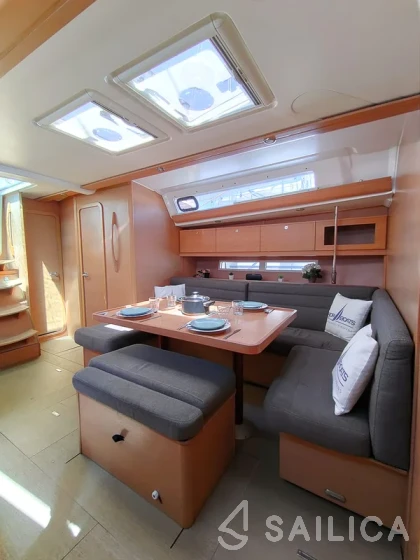 Dufour 450 GL - Yacht Charter Sailica